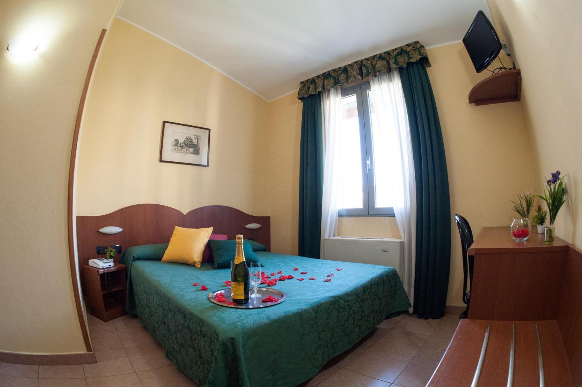 The Best Hotel — Bilder 3
